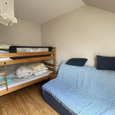 Comfortable House Close To Downtown